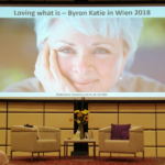 Bühnenbild Byron Katie Workshop